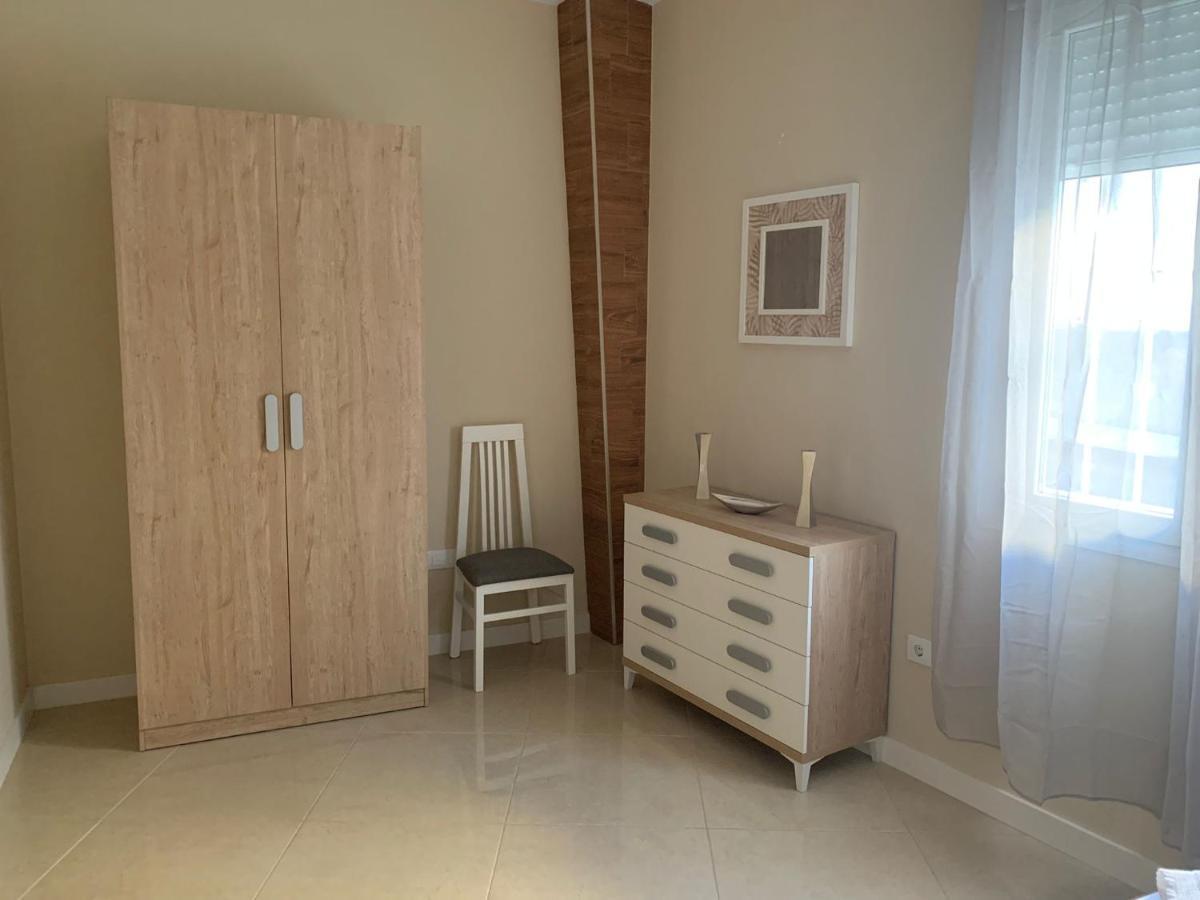 Apartamentos La Union Arroyo de la Luz エクステリア 写真